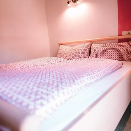 Ferienwohnung Lechtal Mit 2 Schlafzimmer Und Grossem Balkon Apartment