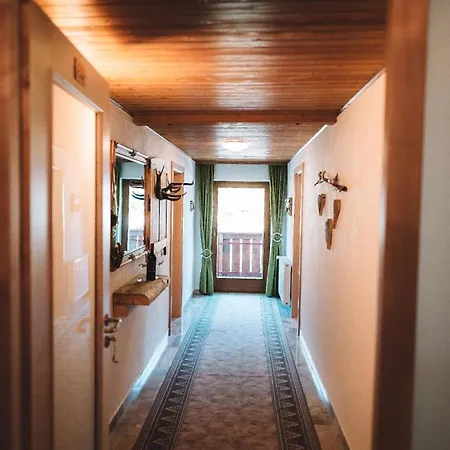 Ferienwohnung Lechtal Mit 2 Schlafzimmer Und Grossem Balkon Apartment